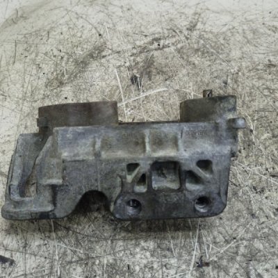 Кронштейн двигателя Ford Focus 2 2009 G8DD - изображение 6