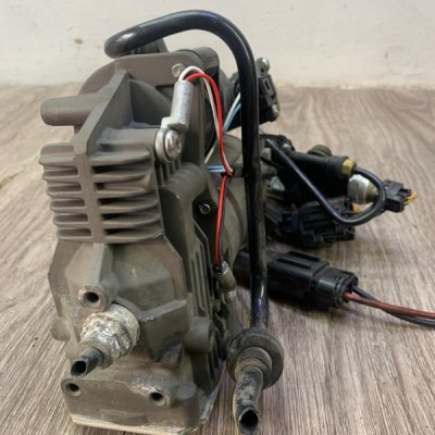 Компрессор подвески Land Rover Range Rover 2003 внедорожник - изображение 3