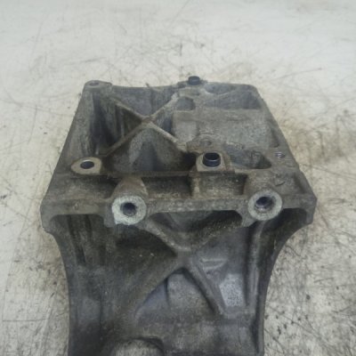 Кронштейн генератора Ford Focus 2 2005 HWDA - изображение 2