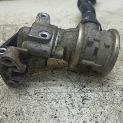 Клапан EGR (ЕГР) Audi A3 2005 BSE - изображение 3