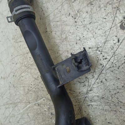 Патрубок системы охлаждения двигателя Peugeot 207 2007 KFU(ET3J4) - изображение 4