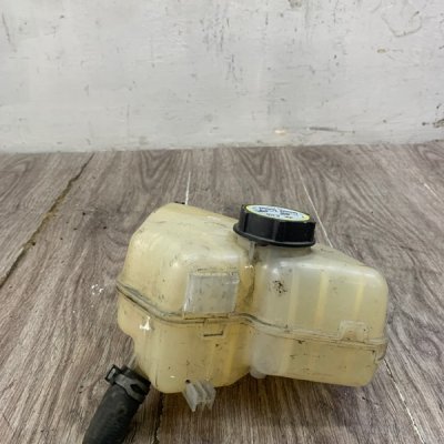 Бачок расширительный Ford Fiesta 5 2007 универсал - изображение 6