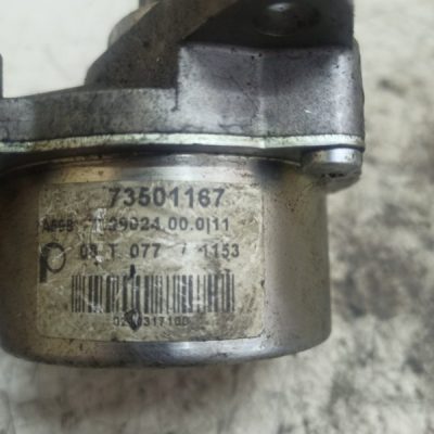 Вакуумный насос Opel Corsa D 2009 Z13DTJ - изображение 2