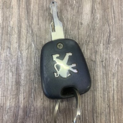 Замок зажигания Peugeot 206 CC 2006 кабриолет 9HZ(DV6TED4) - изображение 4