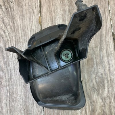 Патрубок воздухозаборника Opel Astra J 2010 - изображение 3
