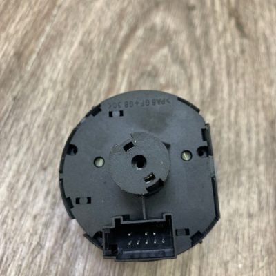 Блок управления светом Volkswagen Golf 5 2006 хетчбэк 5-ти дв. - изображение 3