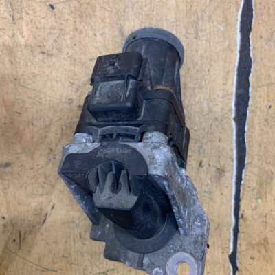 Клапан EGR (ЕГР) Renault Megane 2012 K9K636 - изображение 6