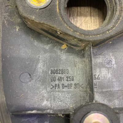 Корпус замка крышки багажника Opel Corsa B 1998 хетчбэк 5-ти дв. - изображение 2