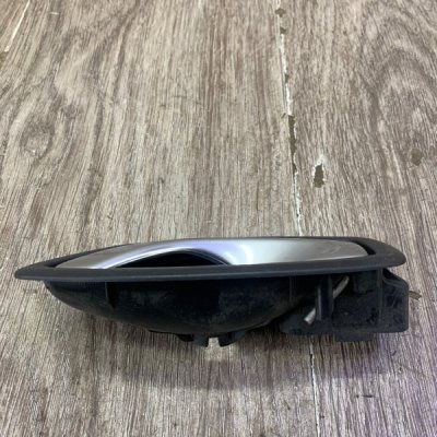 Ручка двери внутренняя Renault Megane 3 2010 хетчбэк-5ти дв. Перед. Лев. - изображение 10