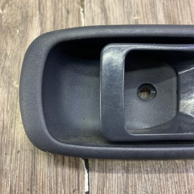 Ручка двери внутренняя Daihatsu Terios 2003 внедорожник, Задн., Прав. - изображение 3