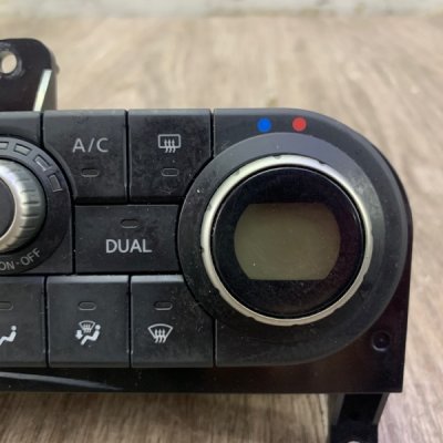 Блок управления климат-контролем Nissan Qashqai 2009 кроссовер - изображение 10