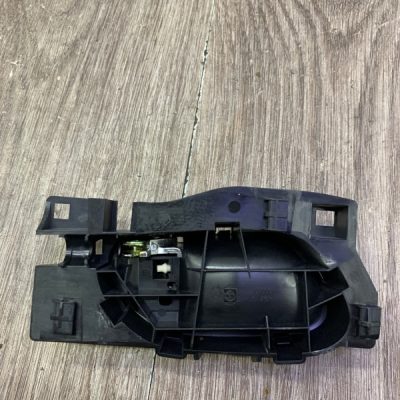 Ручка двери внутренняя Peugeot 207 2009 кабрио, Перед., Лев. - изображение 5