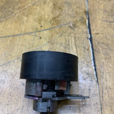 Ролик натяжной Volkswagen Polo 2001 AUA - изображение 2