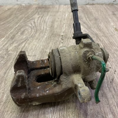 Тормозной суппорт Citroen C3 2004 хетчбэк-5ти дв. Задн. Лев. - изображение 2