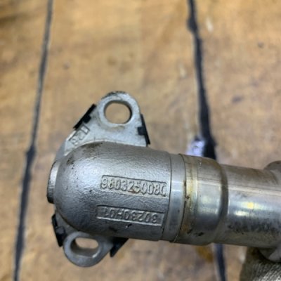 Патрубок EGR Peugeot Partner 2010 универсал DV6ETED - изображение 2