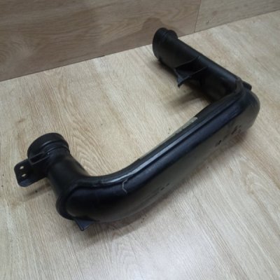 Патрубок интеркулера Peugeot 307 2002 универсал RHY(DW10TD) - изображение 4