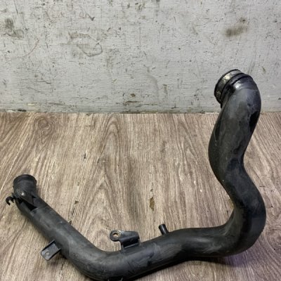 Патрубок интеркулера Opel Astra H 2008 Z17DTH - изображение 7