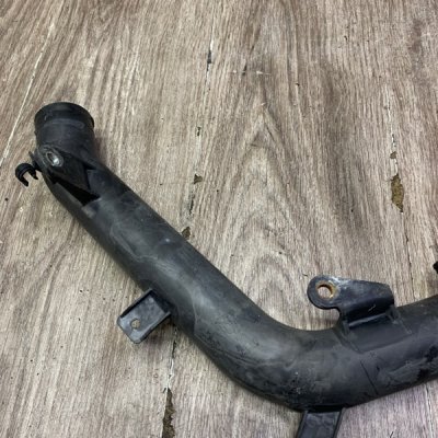 Патрубок интеркулера Opel Astra H 2008 Z17DTH - изображение 8