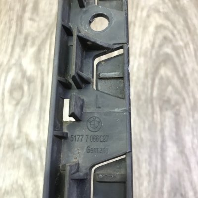 Кронштейн накладки порога BMW 5 series E60 2004 Седан Перед. Лев. - изображение 6