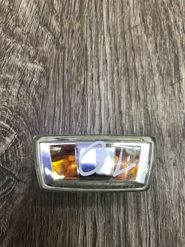 Повторитель поворота Opel Corsa D, Перед., Лев.