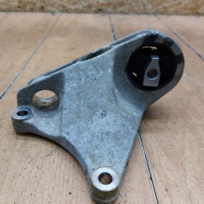 Подушка КПП Rover 25 2004 14K4M - изображение 5