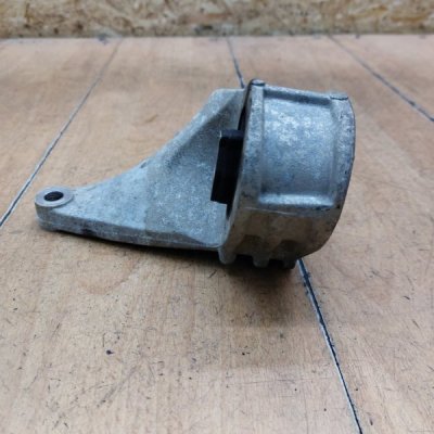 Подушка КПП Rover 25 2004 14K4M - изображение 2