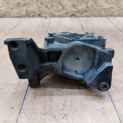 Кронштейн двигателя Rover 25 2004 14K4M - изображение 9