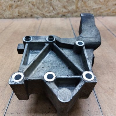 Кронштейн двигателя Rover 25 2004 14K4M - изображение 3