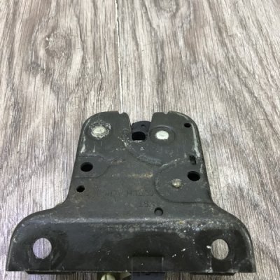 Замок крышки багажника Audi A3 2006 хетчбэк-3х дв. Задн. - изображение 2