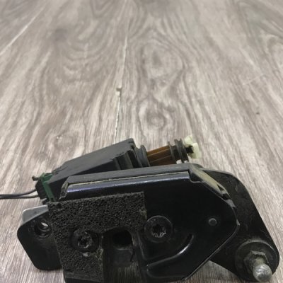 Замок крышки багажника Land Rover Discovery 3 2004 внедорожник Задн. Прав. - изображение 5