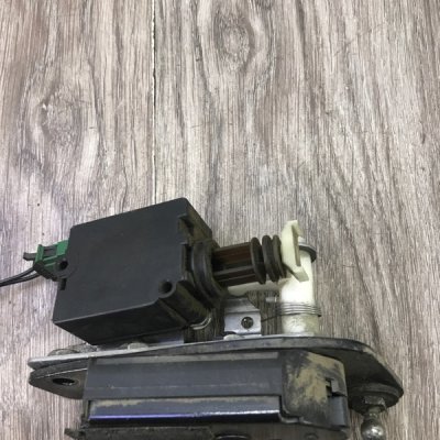 Замок крышки багажника Land Rover Discovery 3 2004 внедорожник Задн. Прав. - изображение 6