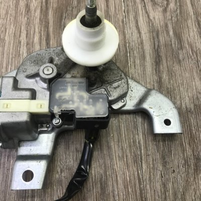 Мотор дворников Suzuki Swift 2008 хетчбэк-3х дв. Задн. - изображение 9