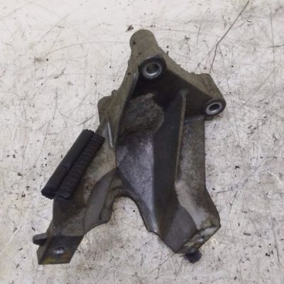 Кронштейн двигателя Peugeot 406 2002 RHY(DW10TD) - изображение 3
