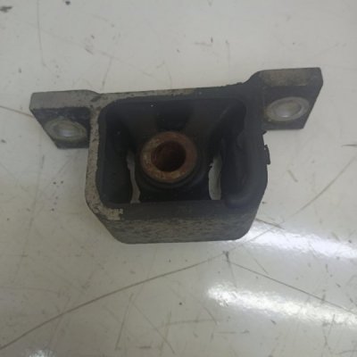 Подушка АКПП Honda CR-V 2002 K20A4 Перед. - изображение 2