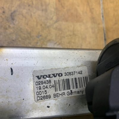 Радиатор ЕГР Volvo V70 2004 D5244T внедорожник - изображение 3