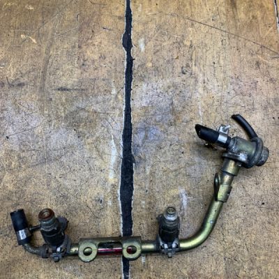 Топливная рампа Subaru Forester 2005 EJ202 универсал, Прав. - изображение 2