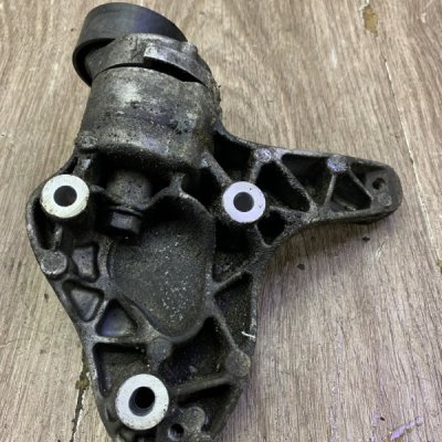 Кронштейн кондиционера Volkswagen Golf 5 2007 BLF - изображение 7