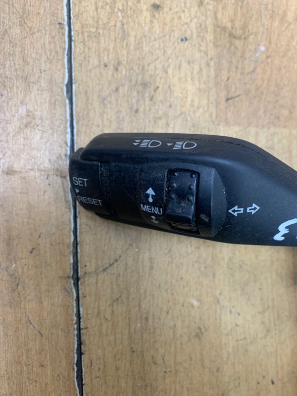 Переключатель поворотов Ford Focus 2