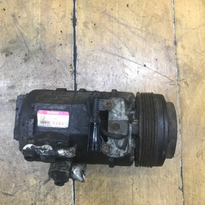 Компрессор кондиционера Land Rover Range Rover 2003 M62B44 - изображение 6