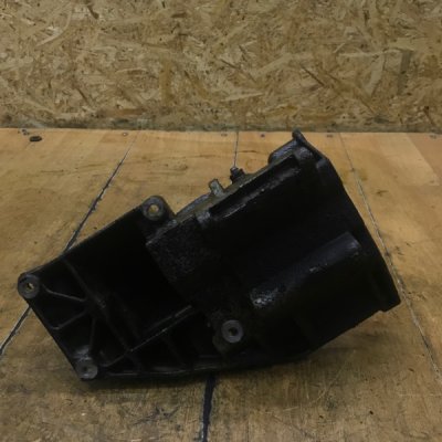 Кронштейн двигателя Land Rover Range Rover 2003 M62B44 - изображение 6