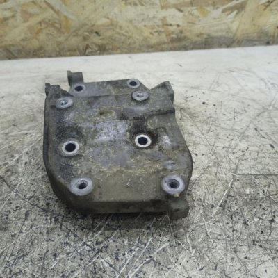 Кронштейн кондиционера Honda Civic 2003 D16V1 - изображение 5