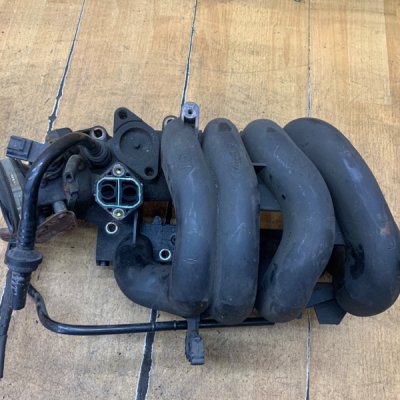 Коллектор впускной Ford Focus 1 2002 FYDB - изображение 4