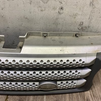Решетка радиатора Land Rover Range Rover Sport 2004 внедорожник Перед. - изображение 6
