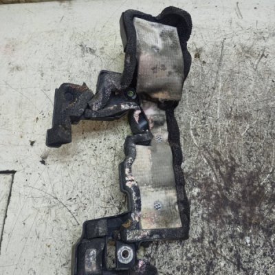 Кожух КПП Lexus RX400h 2006 3MZ-FE - изображение 3