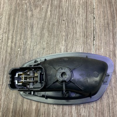 Ручка двери внутренняя Renault Megane 3 2009 хетчбэк-5ти дв. Перед. Прав. - изображение 5