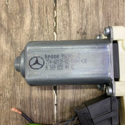 Мотор стеклоподъемника Mercedes B-CLASS 2011 w-245, Перед., Прав. - изображение 3