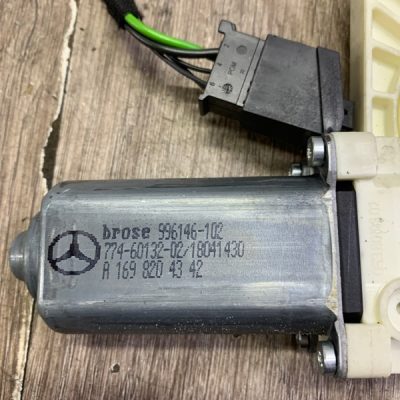Мотор стеклоподъемника Mercedes B-CLASS 2011 w-245, Перед., Лев. - изображение 8