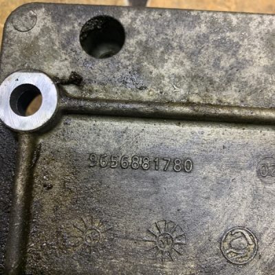 Кронштейн кондиционера Peugeot 207 2007 KFU(ET3J4) - изображение 2