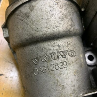 Корпус масляного фильтра Volvo V70 2004 D5244T внедорожник - изображение 4