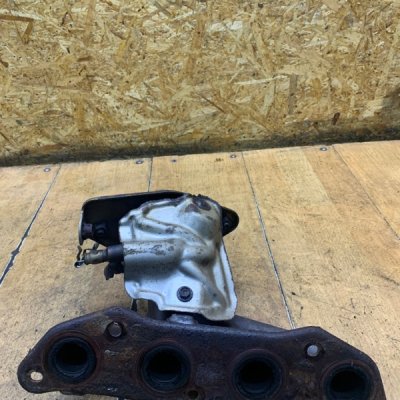Коллектор впускной Nissan Note 2006 HR16DE - изображение 2